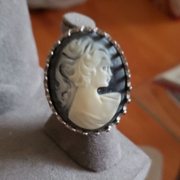 Cameo elastic ring  - Picture 1 of 5
